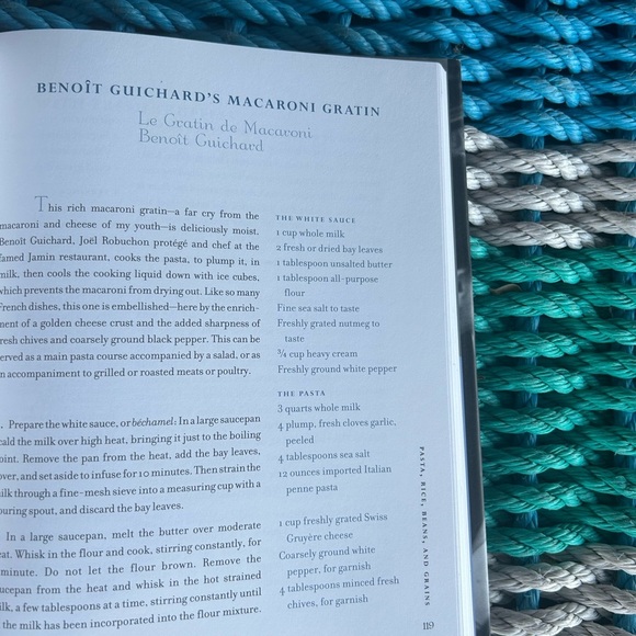 First Edition 2001 The Paris Cookbook by Patricia Wells. - Picture 5 of 9